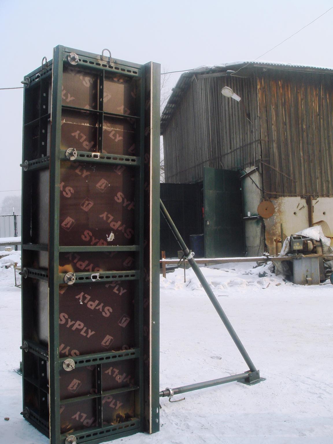 Крупнощитовая опалубка колонн Крупнощитовая опалубка колонн