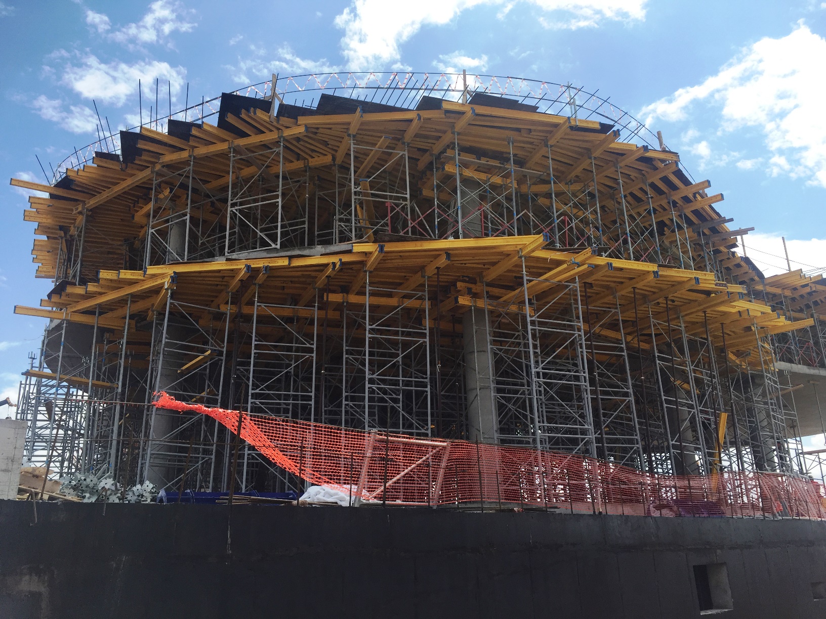 Настольные леса под опалубку Настольные леса под опалубку